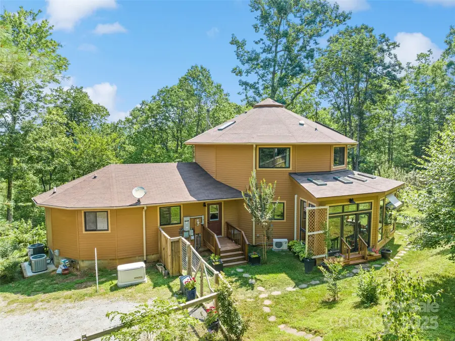 2675 Holbert Cove Road, Saluda, NC 28773 - Image #3