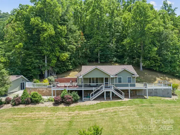 189 Poverty Branch Road, Barnardsville, NC 28709