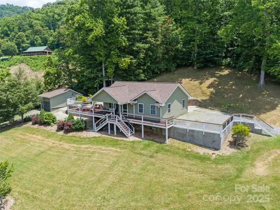 189 Poverty Branch Road, Barnardsville, NC 28709 - Image #2