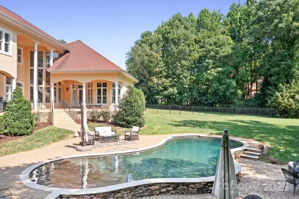 149 Vista Bluff Lane, Mooresville, NC 28117