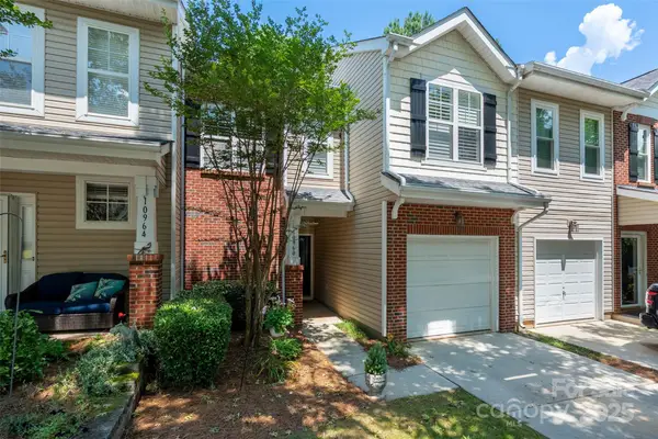 10960 Princeton Village Drive, Charlotte, NC 28277