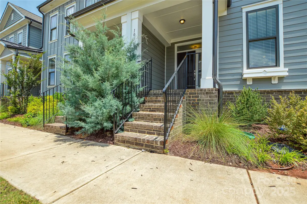 10149 Meeting House Drive Nw, Huntersville, NC 28078 - Image #1