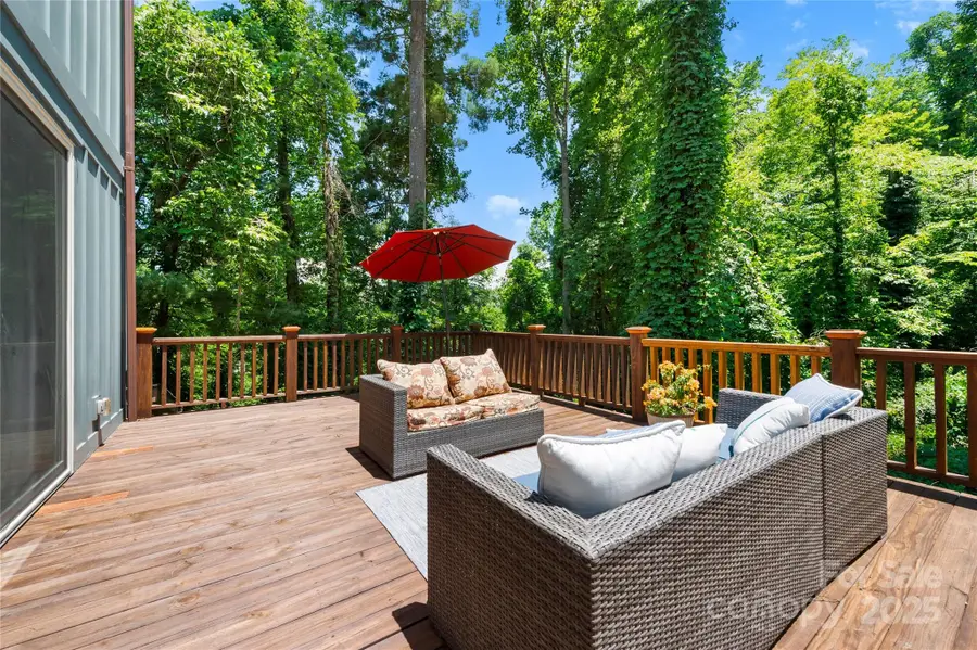 195 Jordan Street, Hendersonville, NC 28739 - Image #2