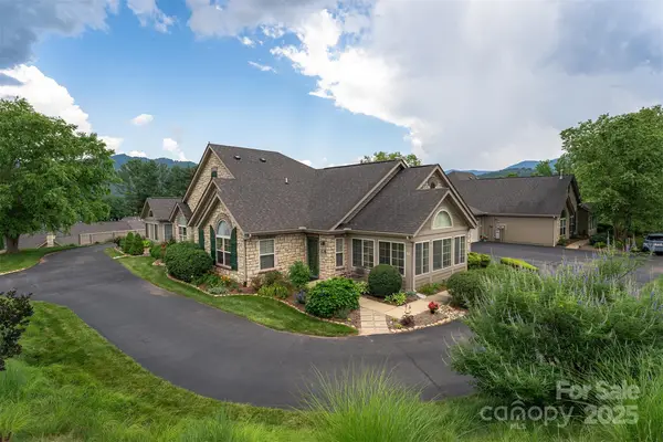81 Outlook Circle, Swannanoa, NC 28778