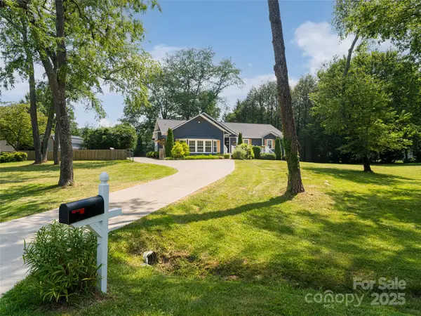 206 Pinner Road, Arden, NC 28704