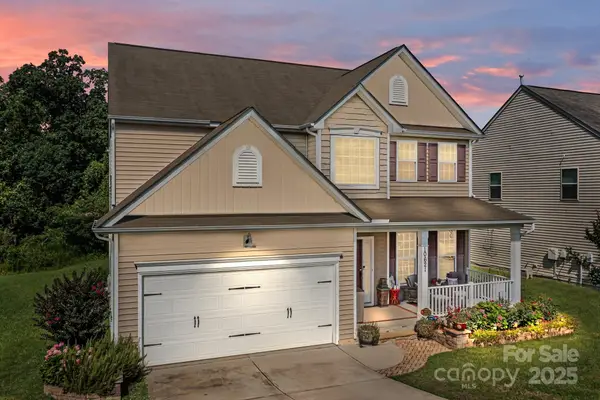 10621 Shanon Darby Lane, Charlotte, NC 28214