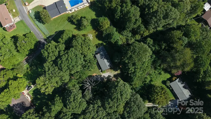 185 Waycaster Road, Marion, NC 28752 - Image #3