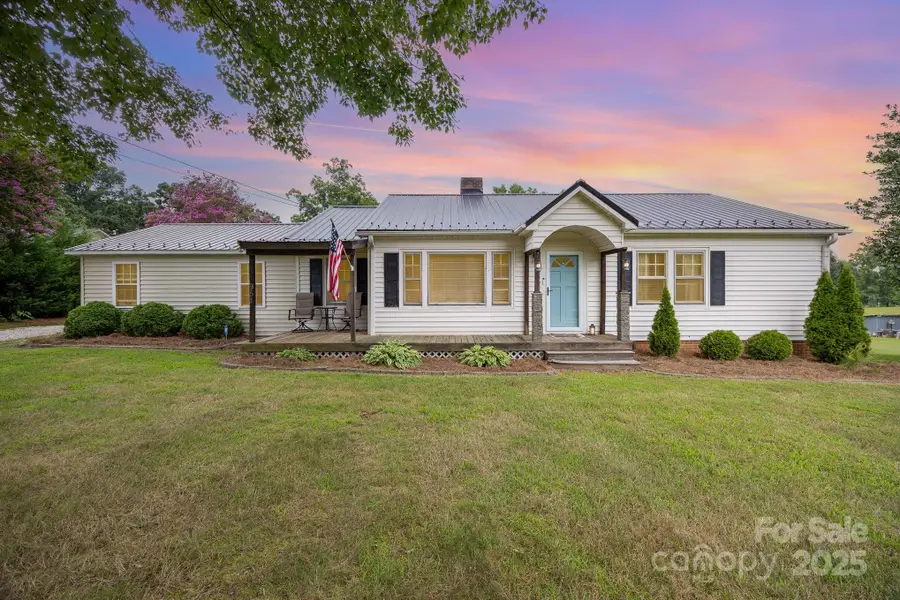 951 Helmstetler Road, Lexington, NC 27295 - Image #2