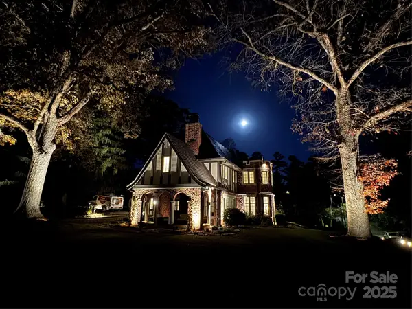 72 Windsor Road, Asheville, NC 28804