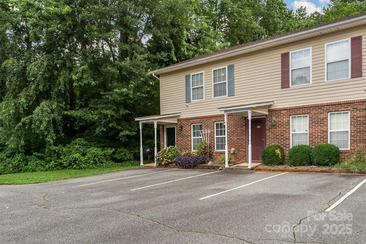 1533 20th Avenue Ne, Hickory, NC 28601 - Image #1