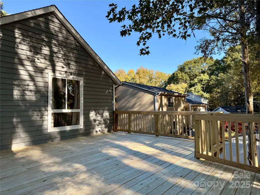7215 Connan Lane, Charlotte, NC 28226 - Image #2