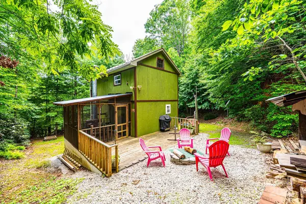 4462 Maple Grove Church Road, Collettsville, NC 28611