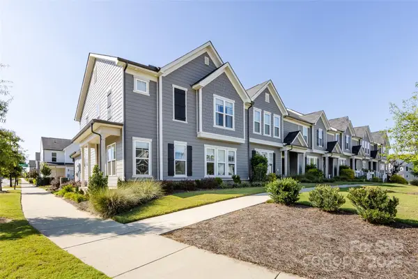 23109 Clarabelle Drive, Charlotte, NC 28273