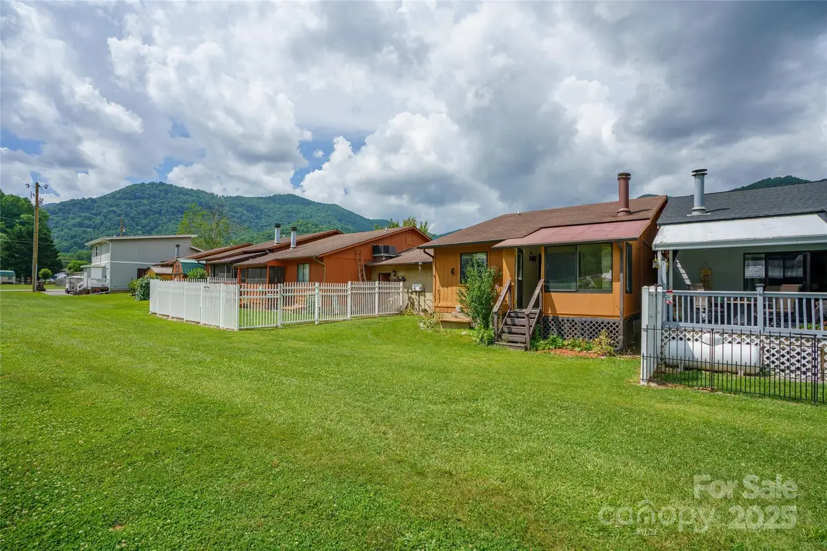 94 Market Street, Maggie Valley, NC 28751 - Image #1