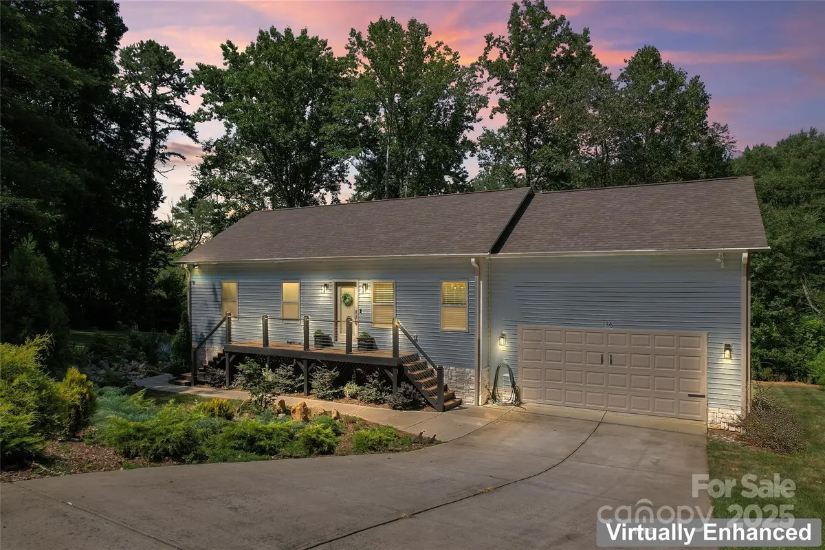 136 Huntington Lane, Mooresville, NC 28117 - Image #1