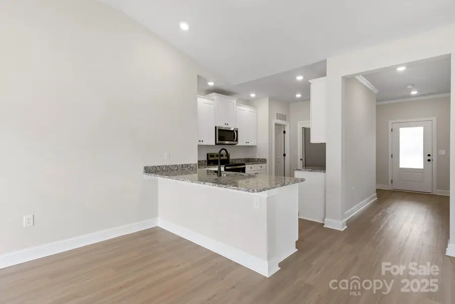 7307 Jerimoth Drive, Charlotte, NC 28215 - Image #3