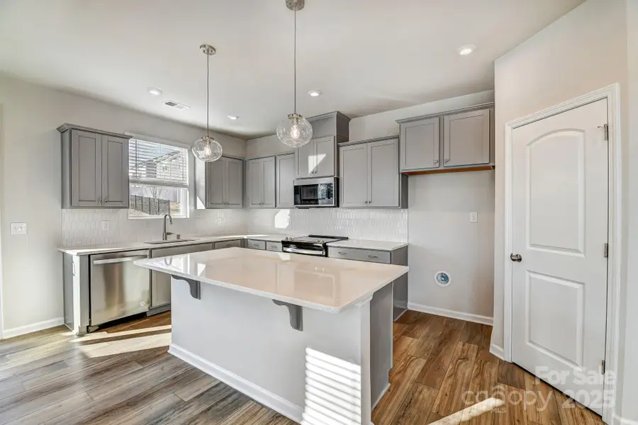 11026 Engelmann Lane, Charlotte, NC 28269 - Image #3