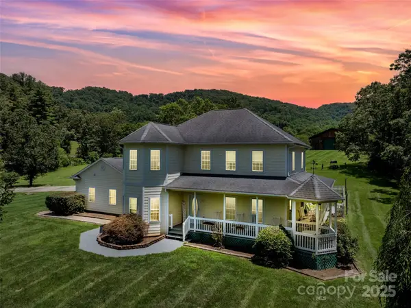 80 Meadow Creek Drive #40 & 61, Weaverville, NC 28787