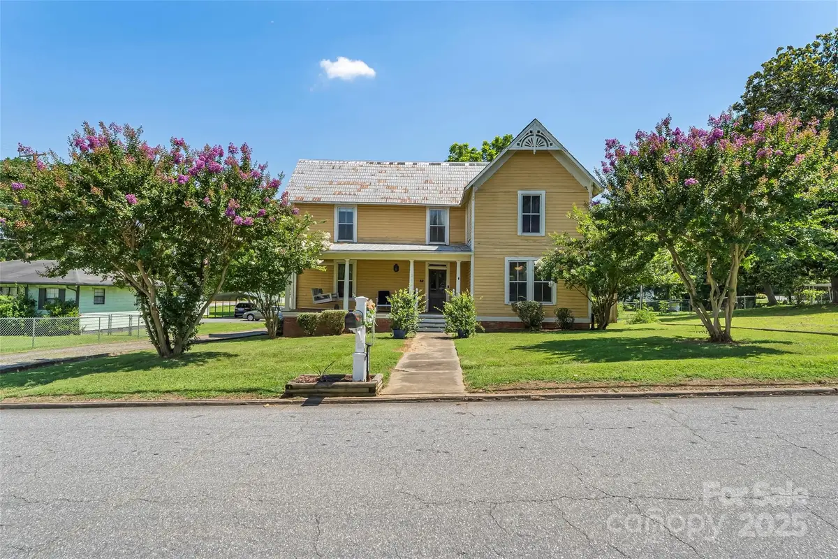 202 E Central Avenue, Catawba, NC 28609 - Image #1