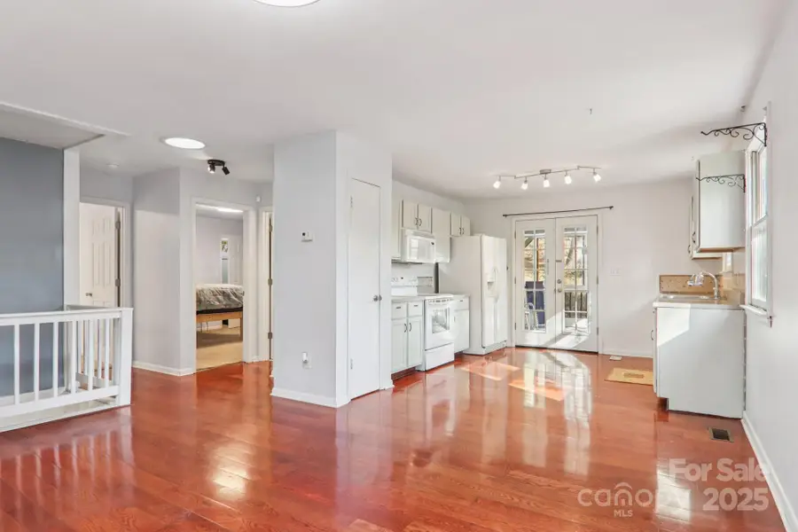 224 Beverly Road, Asheville, NC 28805 - Image #3