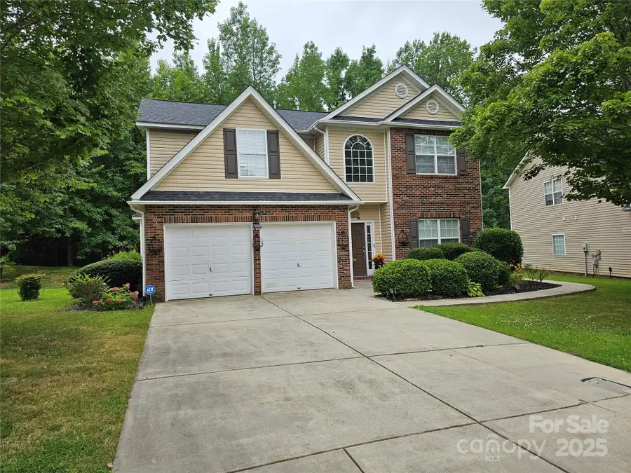 935 Wind Carved Lane, Monroe, NC 28110 - Image #2