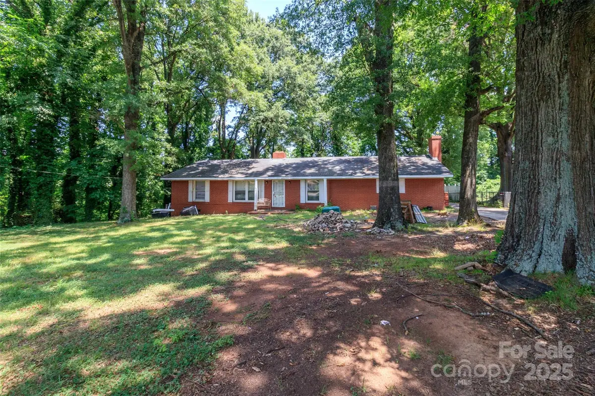 4015 Wilson Lane, Charlotte, NC 28206 - Image #1