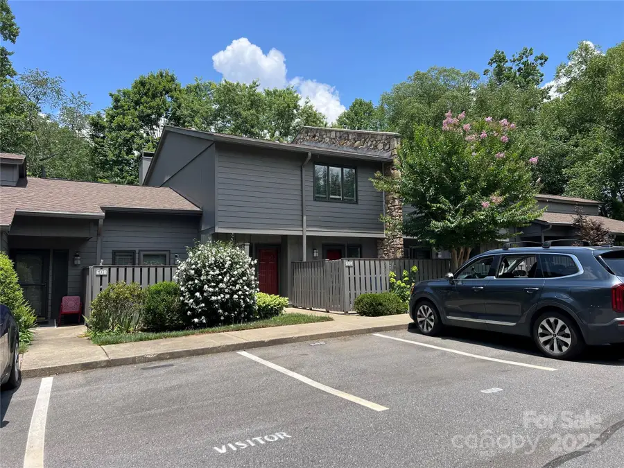 609 Crowfields Lane, Asheville, NC 28803 - Image #2