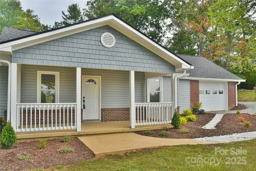 134 Goldview Road, Asheville, NC 28804 - Image #2