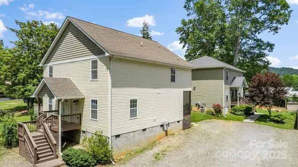 212 & 214 Portmanvilla Road, Black Mountain, NC 28711