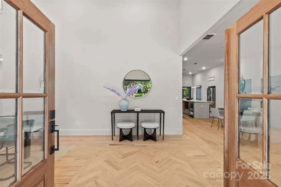 2525 Lumina Avenue, Charlotte, NC 28208 - Image #2