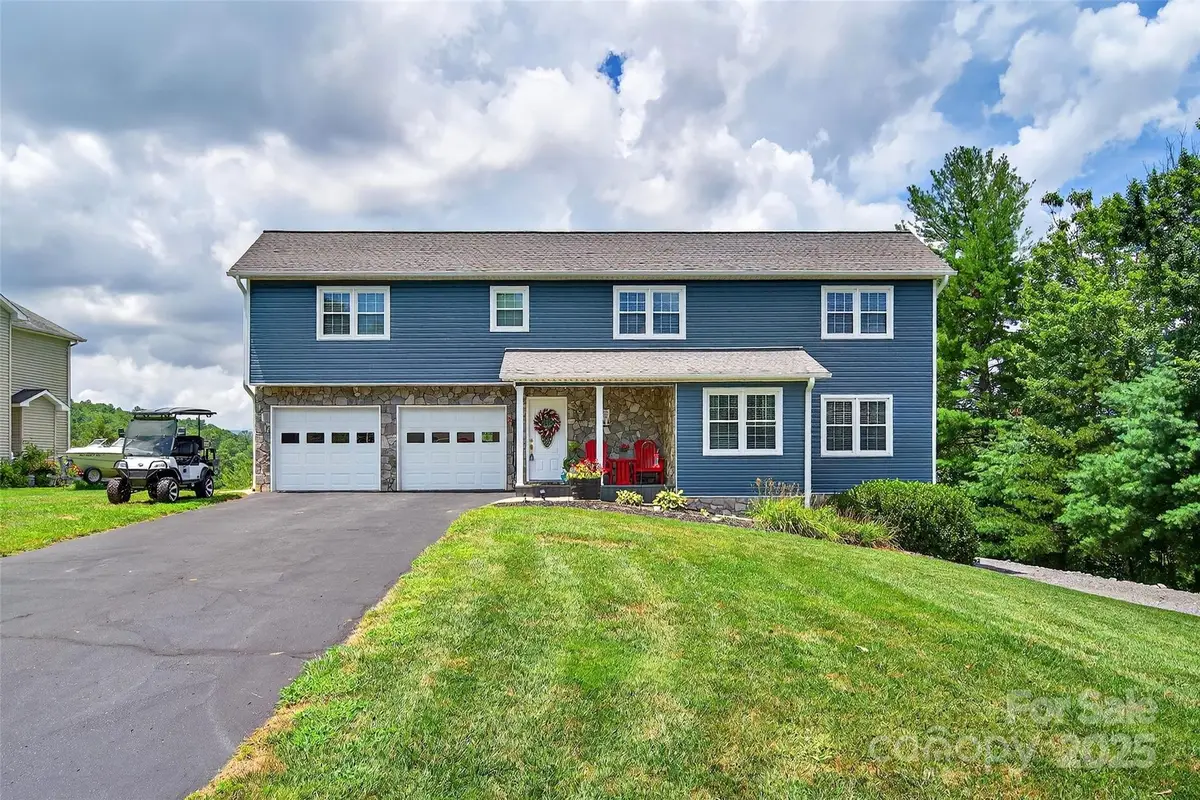 137 Lakeside Drive, Marion, NC 28752 - Image #1