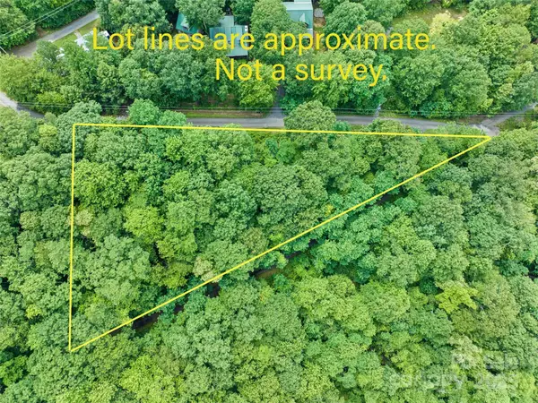 201 Chickadee Lane, Maggie Valley, NC 28751