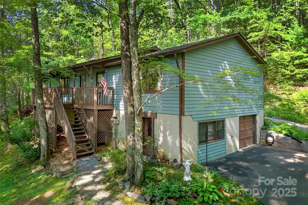 176 Fairview Forest Drive, Fairview, NC 28730