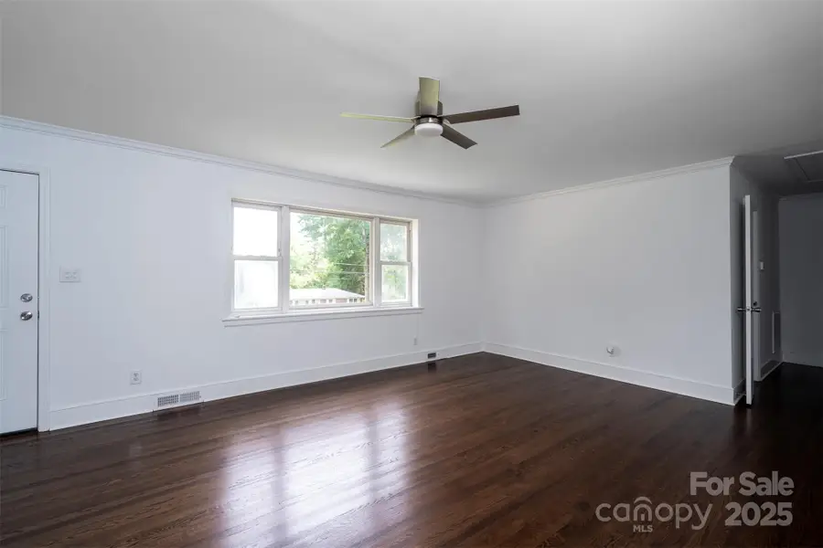 6517 Elmwood Circle, Charlotte, NC 28214 - Image #2