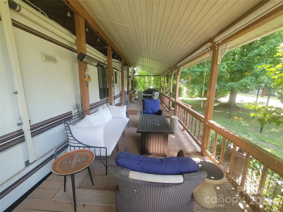 284 Aqua Vista Loop, Waynesville, NC 28786 - Image #2