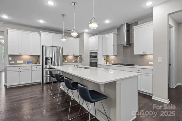 9426 Hightower Oak Street, Huntersville, NC 28078