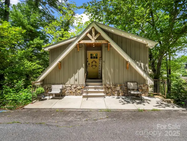417 Tryon Bay Circle, Lake Lure, NC 28746