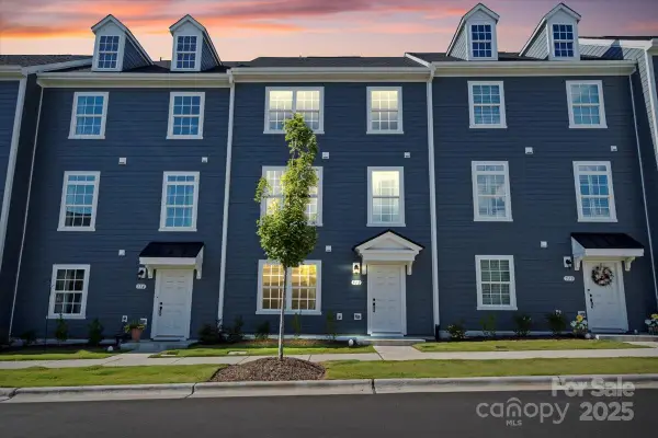 512 Whitehall Circle, Durham, NC 27713