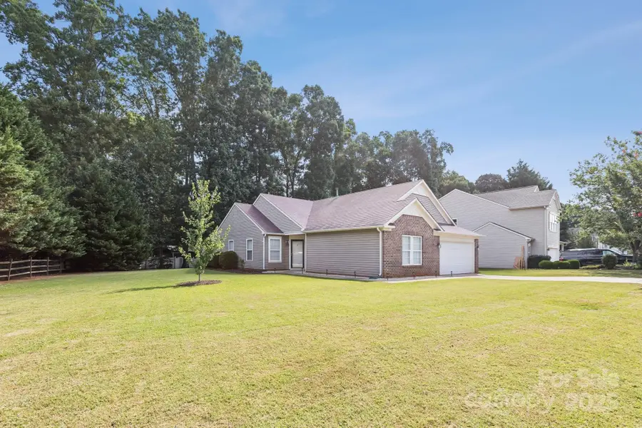 1909 Leesburg Drive, Clover, SC 29710 - Image #2
