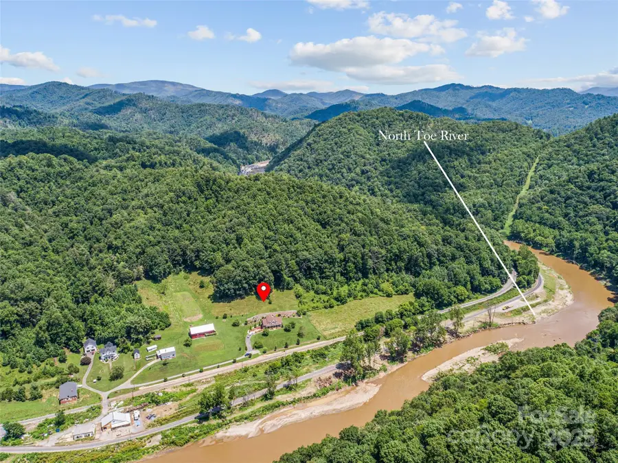 38 Peterson Lane, Green Mountain, NC 28740 - Image #3