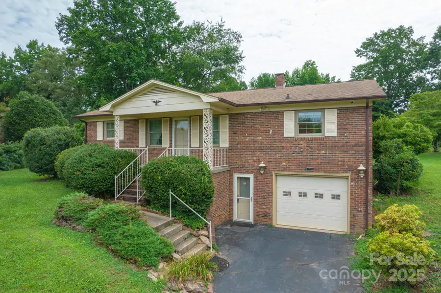 554 Wildlife Access Road, Hickory, NC 28601 - Image #3