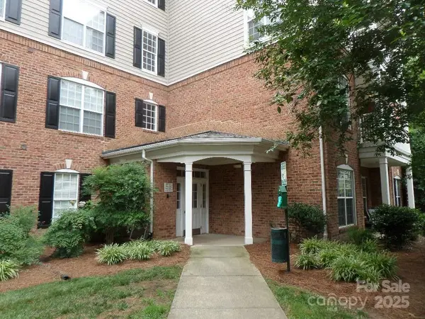 3224 Margellina Drive, Charlotte, NC 28210