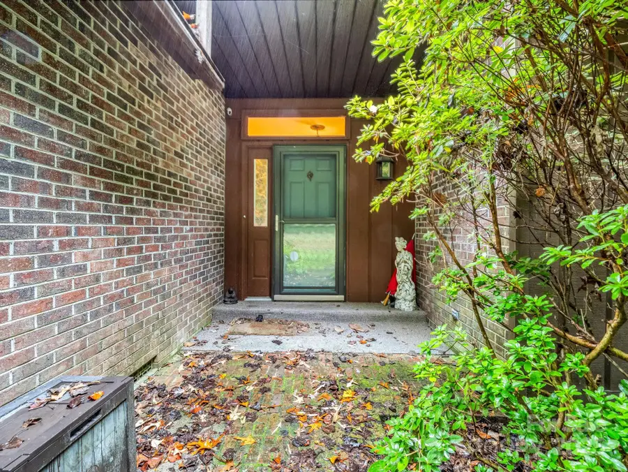 421 Chickadee Lane, Brevard, NC 28712 - Image #3