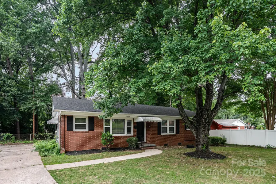 2314 Westerly Hills Drive, Charlotte, NC 28208 - Image #2