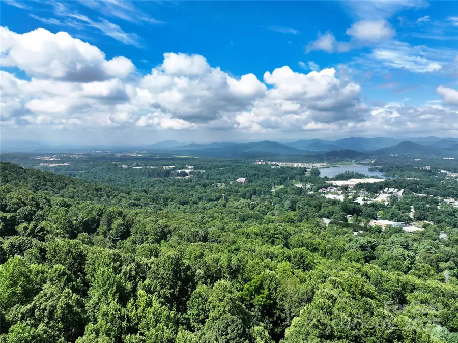 111 High Top Lane #111, Asheville, NC 28803 - Image #2