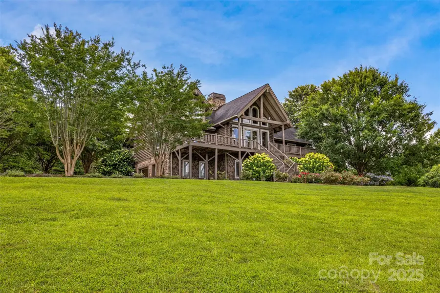 112 Sunny Morning Court, Hendersonville, NC 28792 - Image #2