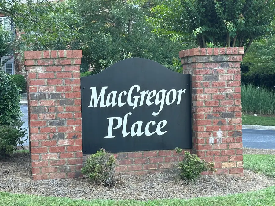 5236 Hilltop Road, Jamestown, NC 27282 - Image #3