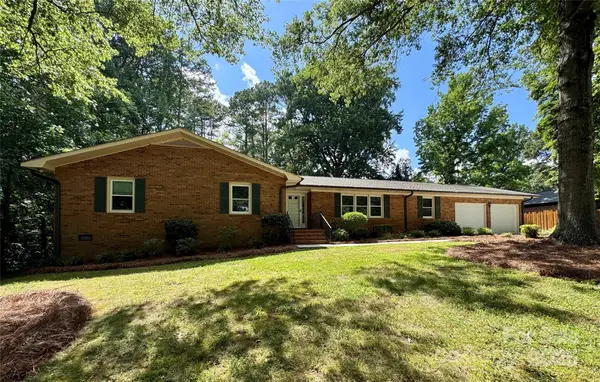 635 Windsor Place Ne, Concord, NC 28025