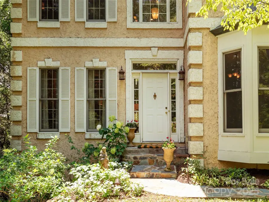 4 Silverstone Drive, Asheville, NC 28805 - Image #3