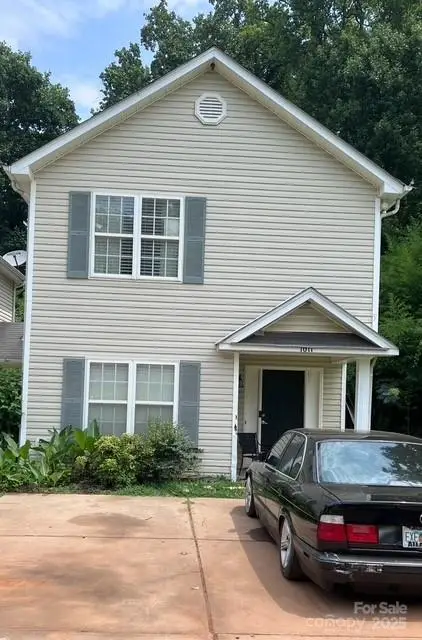 1011 Karendale Avenue, Charlotte, NC 28208